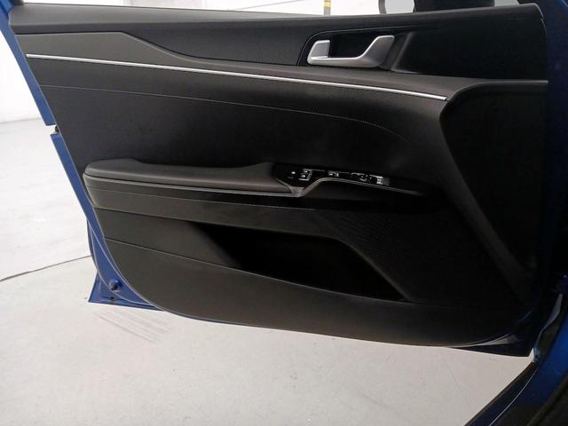 Photo of 2022 Blue Kia K5