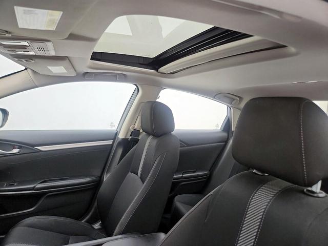 Photo of 2016 Gray Honda Civic