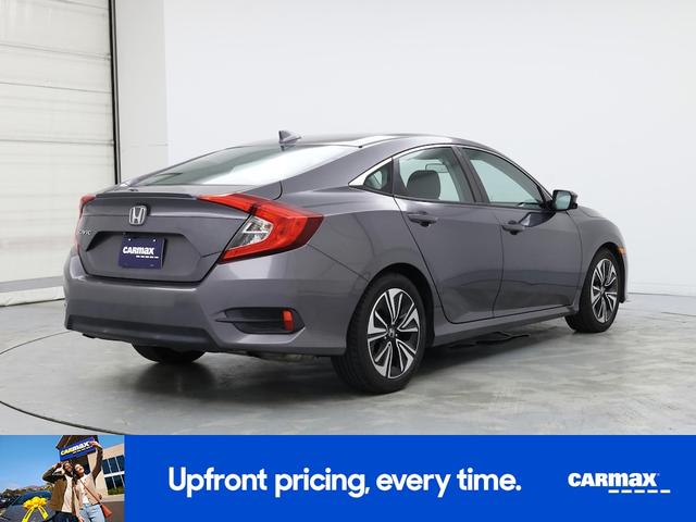 Photo of 2016 Gray Honda Civic