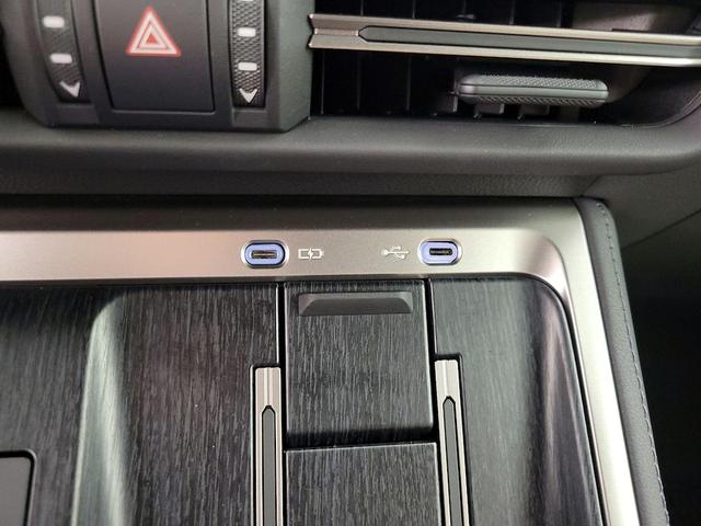 Photo of 2024 Gray Lexus GX 550