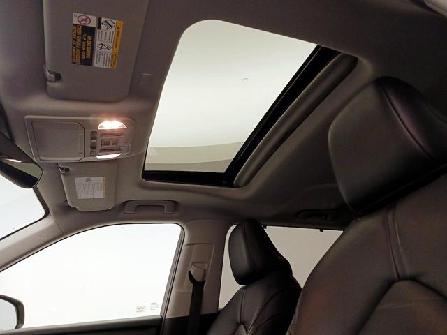 Photo of 2020 Silver Toyota Highlander