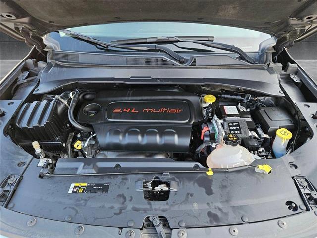 Photo of 2022 Granite Crystal Metallic Clearcoat Jeep Compass