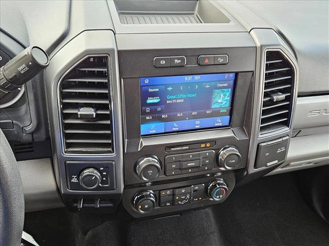 Photo of 2022 Oxford White Ford F-250