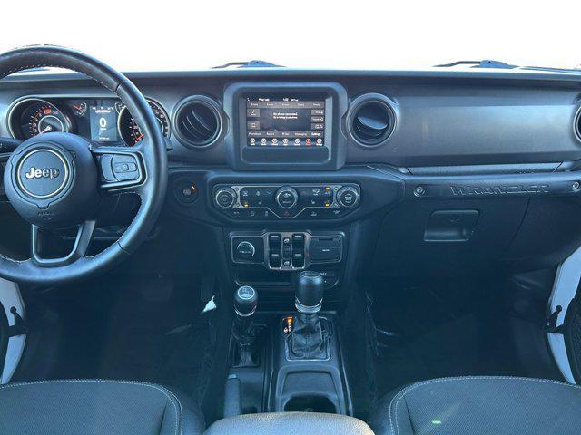 Photo of 2023 Bright White Clearcoat Jeep Wrangler