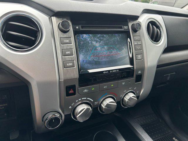 Photo of 2018 Gray Toyota Tundra