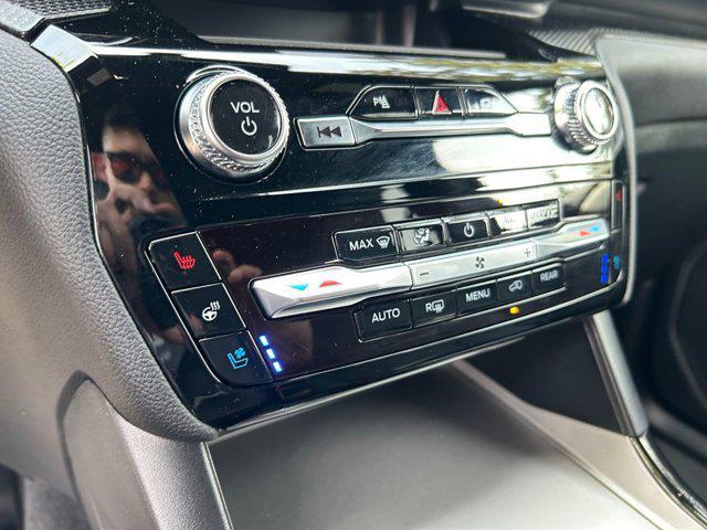 Photo of 2023 Agate Black Metallic Ford Explorer