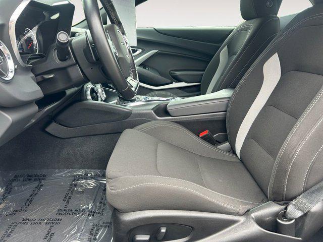 Photo of 2023 Summit White Chevrolet Camaro