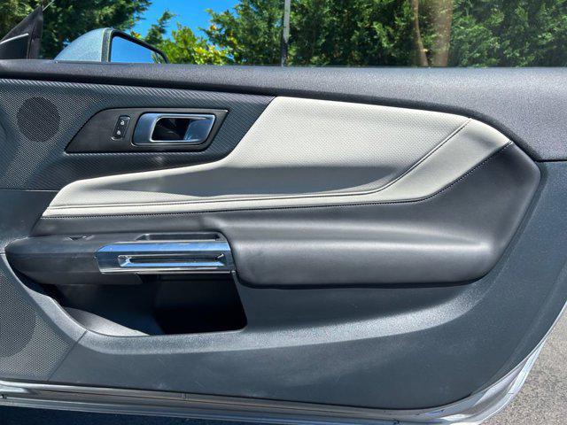 Photo of 2024 Silver Metallic Ford Mustang