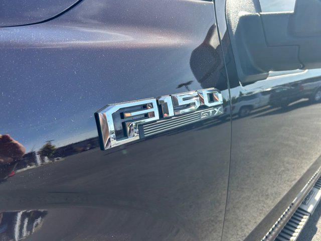Photo of 2019 Magma Red Ford F-150