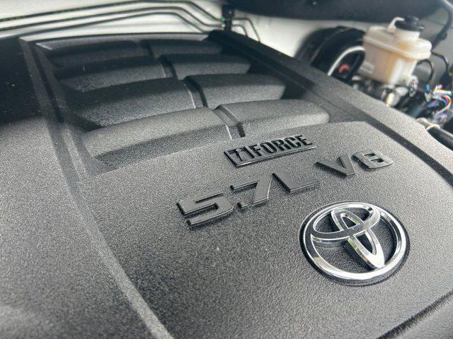 Photo of 2021 Super White Toyota Tundra