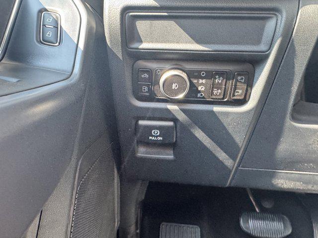 Photo of 2025 Iconic Silver Metallic Ford F-150