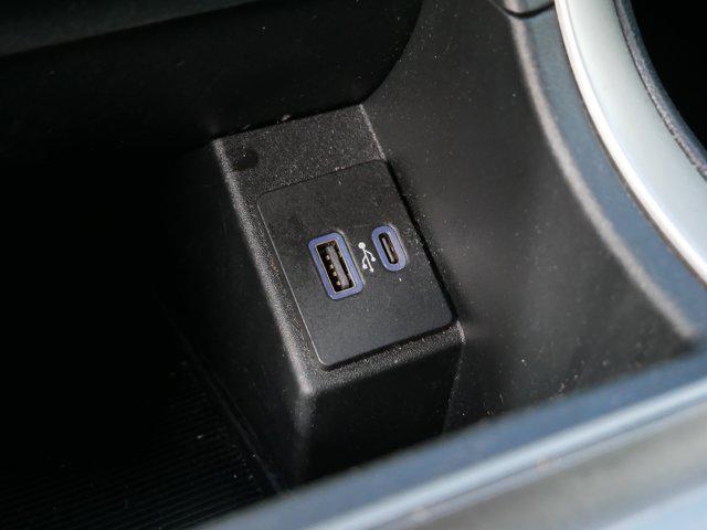 Photo of 2024 Agate Black Metallic Ford Edge