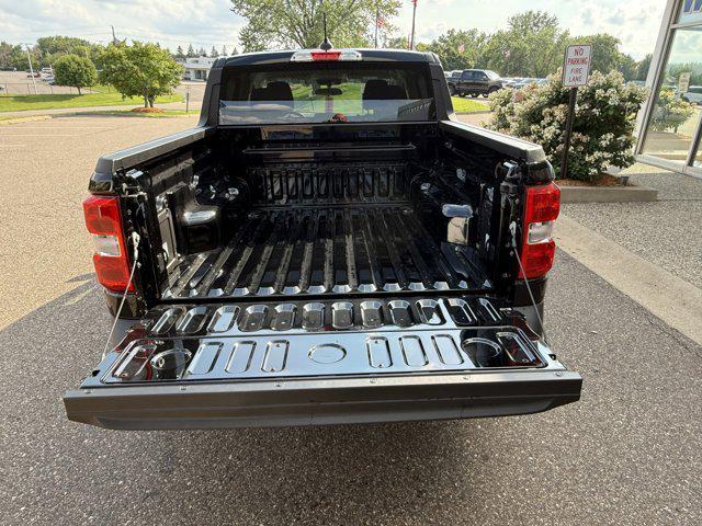 Photo of 2025 Shadow Black Ford Maverick