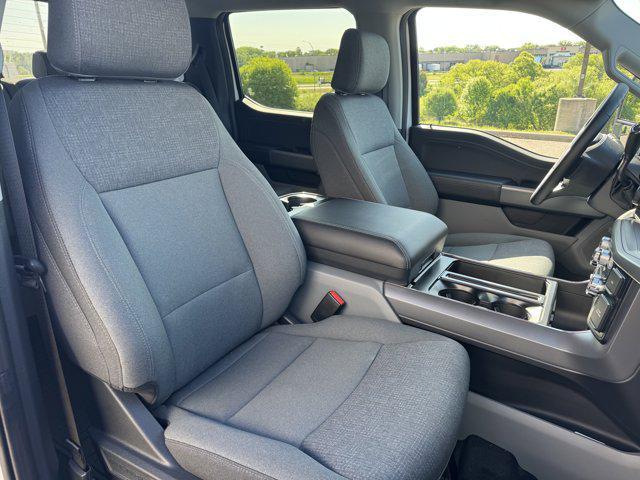 Photo of 2025 Oxford White Ford F-150