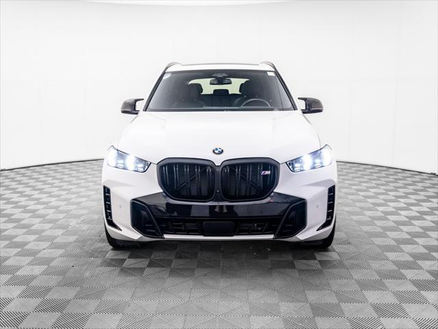 Photo of 2024 Mineral White Metallic BMW X5