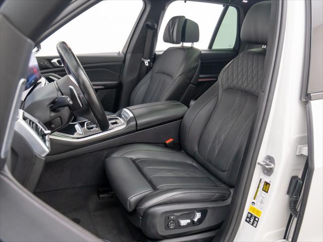 Photo of 2024 Mineral White Metallic BMW X5