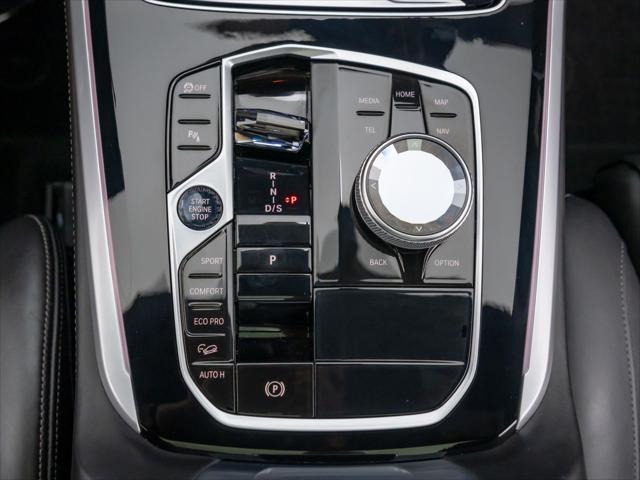 Photo of 2024 Mineral White Metallic BMW X5