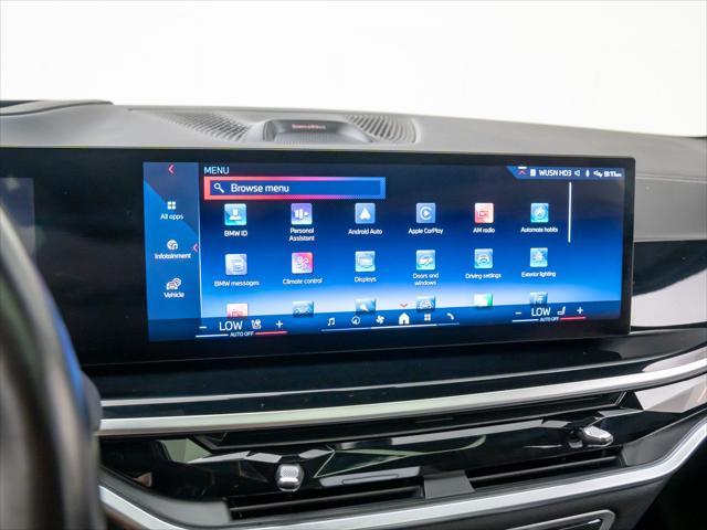 Photo of 2024 Mineral White Metallic BMW X5