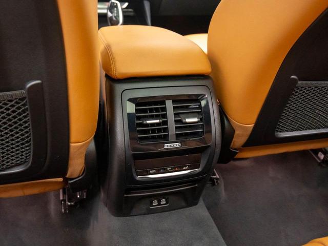 Photo of 2020 Black Sapphire Metallic BMW X3