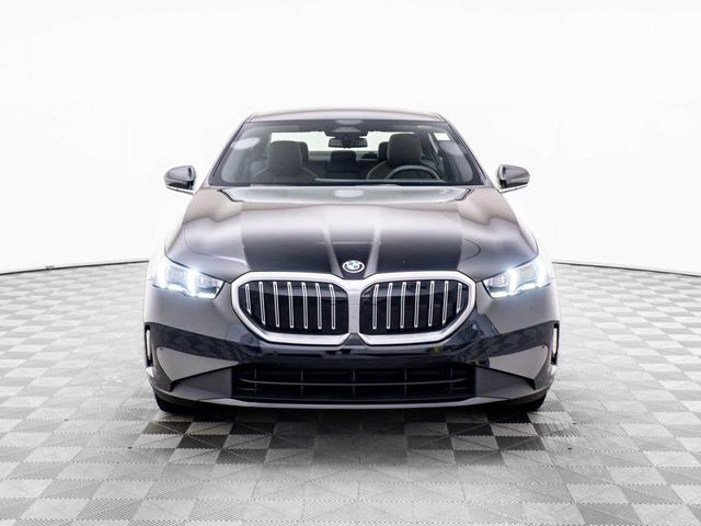Photo of 2026 0475 BMW 530