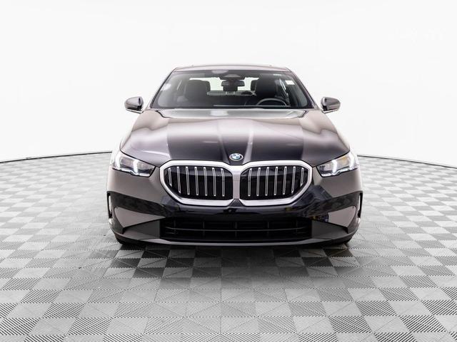 Photo of 2025 Black Sapphire Metallic BMW 530