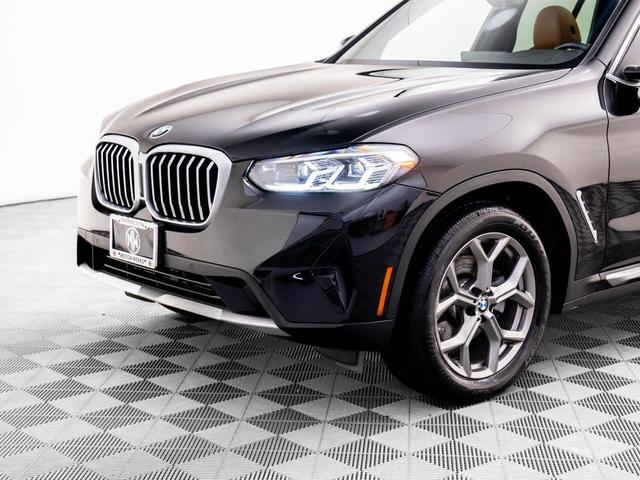 Photo of 2023 Jet Black BMW X3