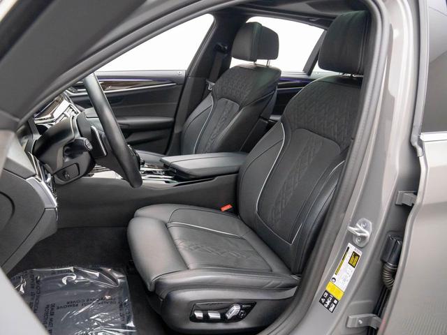 Photo of 2022 Bernina Grey Amber Effect Metallic BMW 540