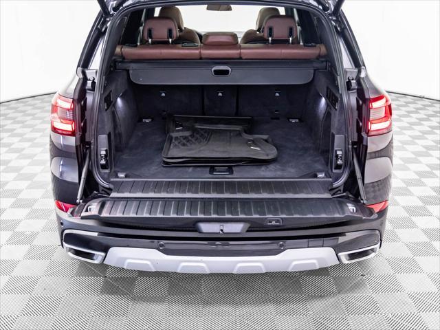 Photo of 2022 Dark Graphite Metallic BMW X5