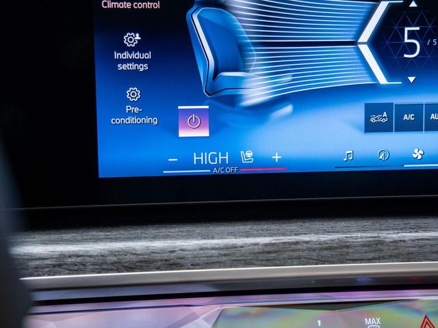 Photo of 2025 Brooklyn Grey Metallic BMW 760