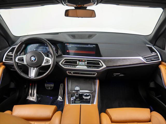 Photo of 2022 Mineral White Metallic BMW X5