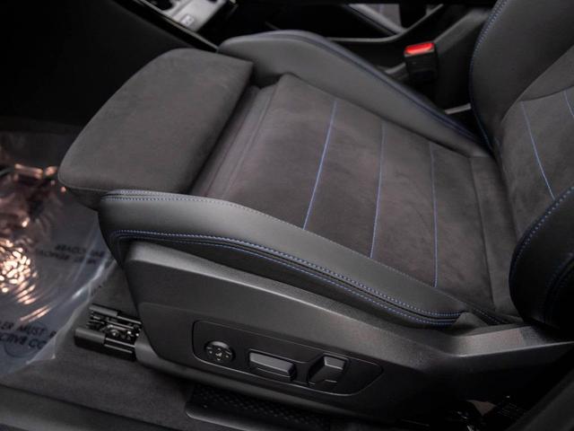 Photo of 2025 Black Sapphire Metallic BMW X1