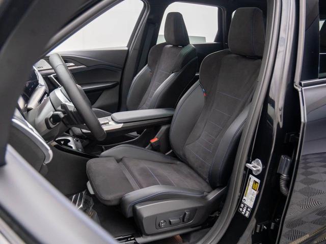 Photo of 2025 Black Sapphire Metallic BMW X1