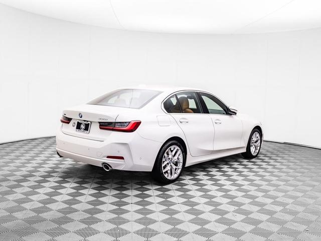 Photo of 2025 Alpine White BMW 330