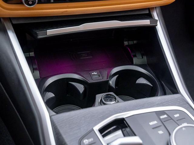Photo of 2025 Alpine White BMW 330