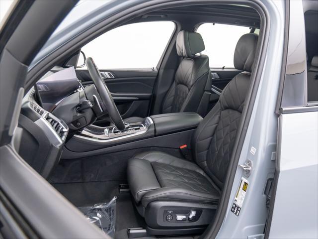 Photo of 2024 Gray BMW X5