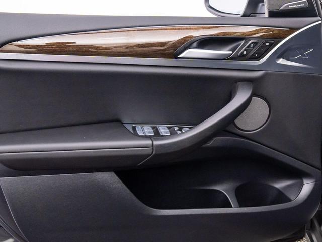 Photo of 2024 Gray BMW X3