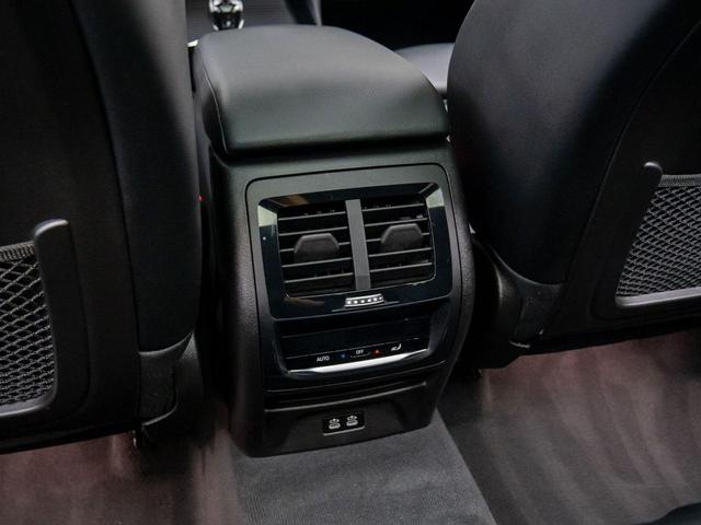 Photo of 2024 Gray BMW X3