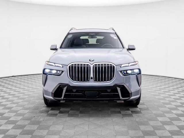Photo of 2025 Brooklyn Grey Metallic BMW X7