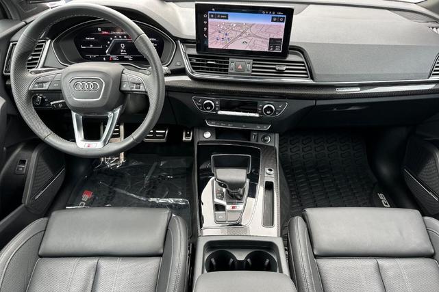 Photo of 2024 Mythos Black Metallic Audi SQ5