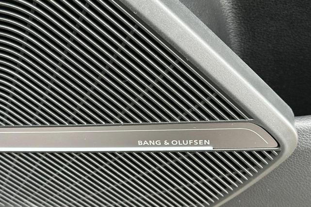 Photo of 2024 Mythos Black Metallic Audi SQ5