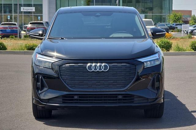 Photo of 2022 Mythos Black Metallic Audi Q4 e-tron