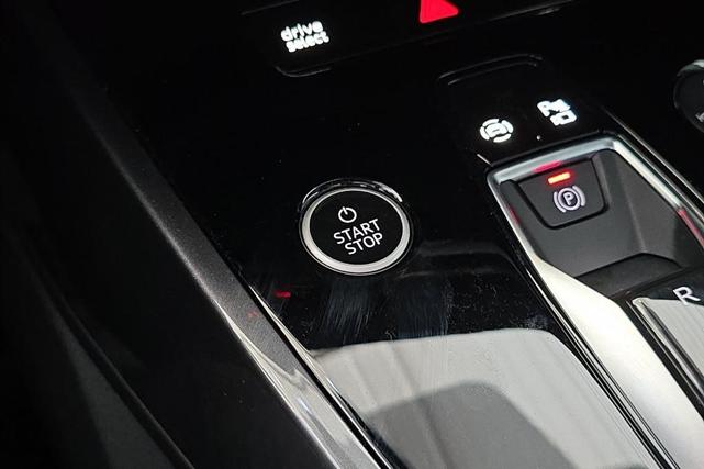 Photo of 2022 Mythos Black Metallic Audi Q4 e-tron
