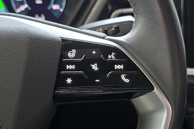 Photo of 2022 Mythos Black Metallic Audi Q4 e-tron