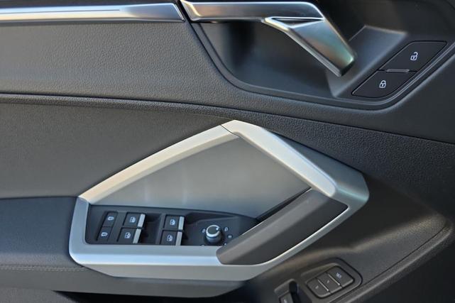 Photo of 2025 Chronos Gray Metallic Audi Q3