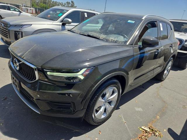 2020 Volvo XC40