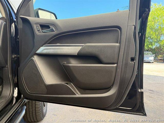 Photo of 2019 Black Chevrolet Colorado
