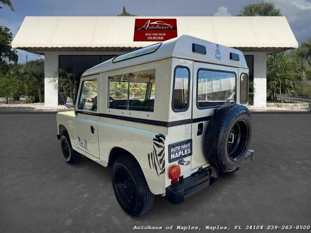 Photo of 1987 Tan Land Rover Defender