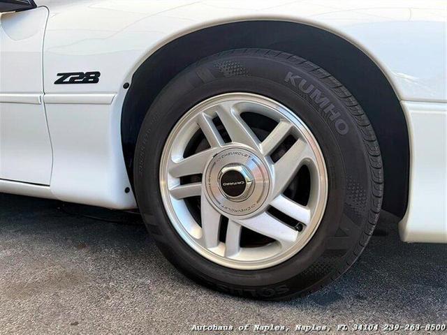 Photo of 1994 Arctic White Chevrolet Camaro