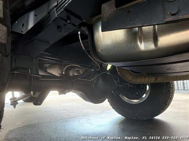Photo of 1986 Shadow Blue Metallic Ford Bronco