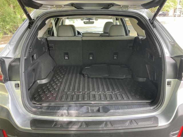 Photo of 2021 Ice Silver Metallic Subaru Outback